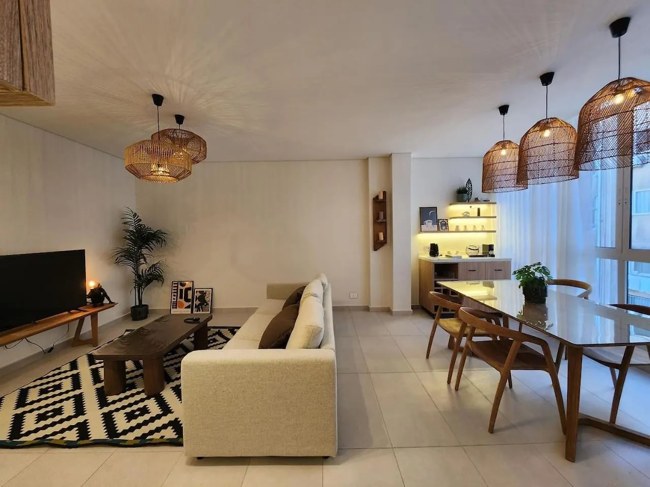 Διαμέρισμα Amazonia Tropical Elegance In Gemayze Βηρυτός